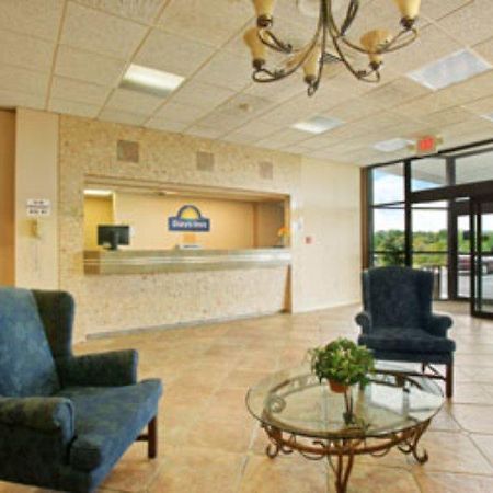 Days Inn Port Jervis Интерьер фото