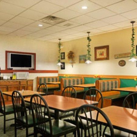 Days Inn Port Jervis Ресторан фото